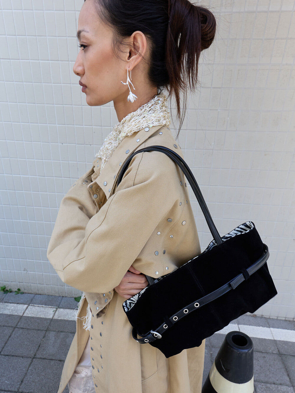 otie-fw-26-tied-boat-bag-suede-black-black-s