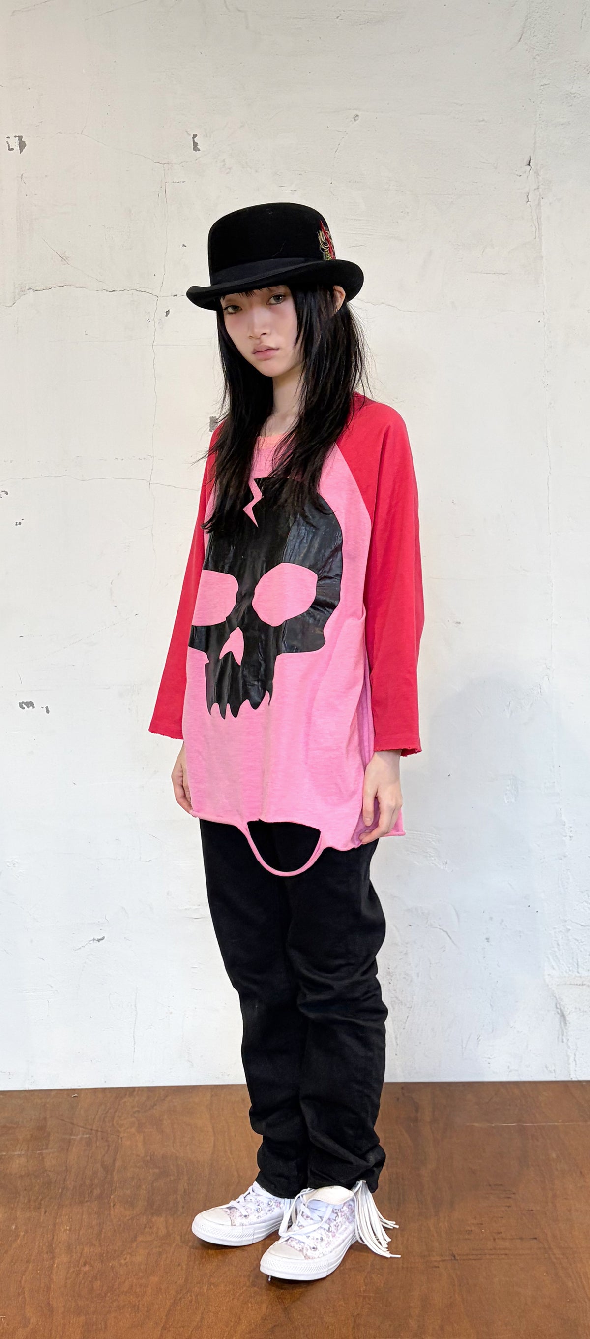 faerie-fw-26-f-e-e-s-skull-raglan-t-shirt-pink-pink-s