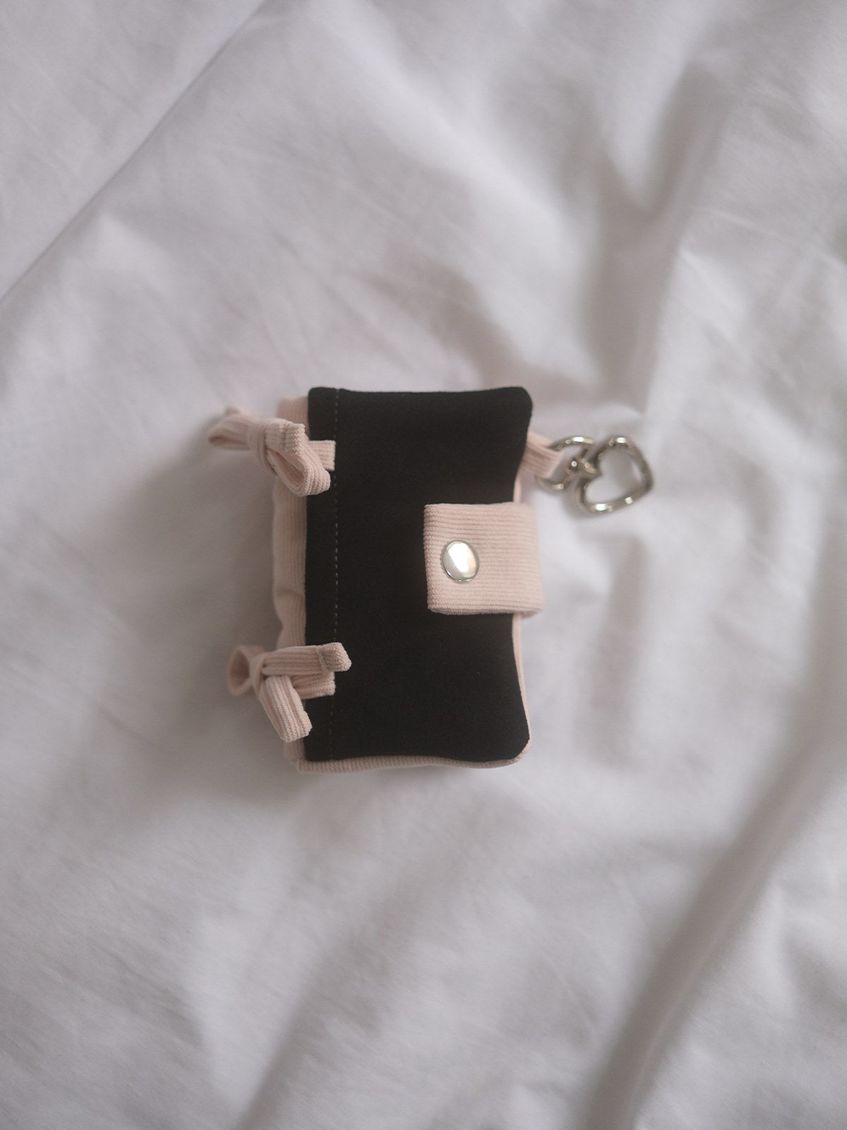 POSITANY Snug ribbon card wallet black pink