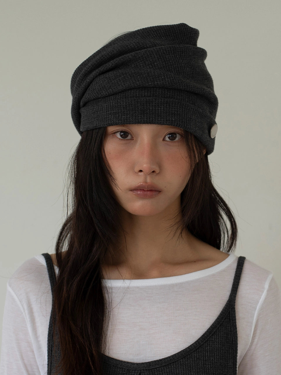 onska-fw-26-whipping-hair-band-beanie-charcoal-charcoal-s