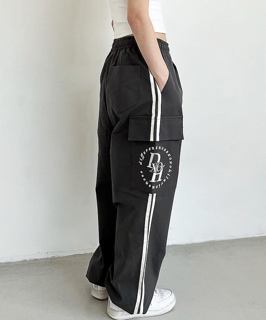 dxoh-summer-23-circle-stack-logo-cargo-track-pants-charcoal