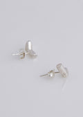fillow-seasonless-stone-on-the-boots-earring
